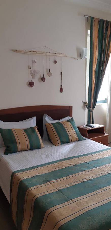 Residencialusobrasileira Hotel เลซาเดอปัลเมรา ภายนอก รูปภาพ