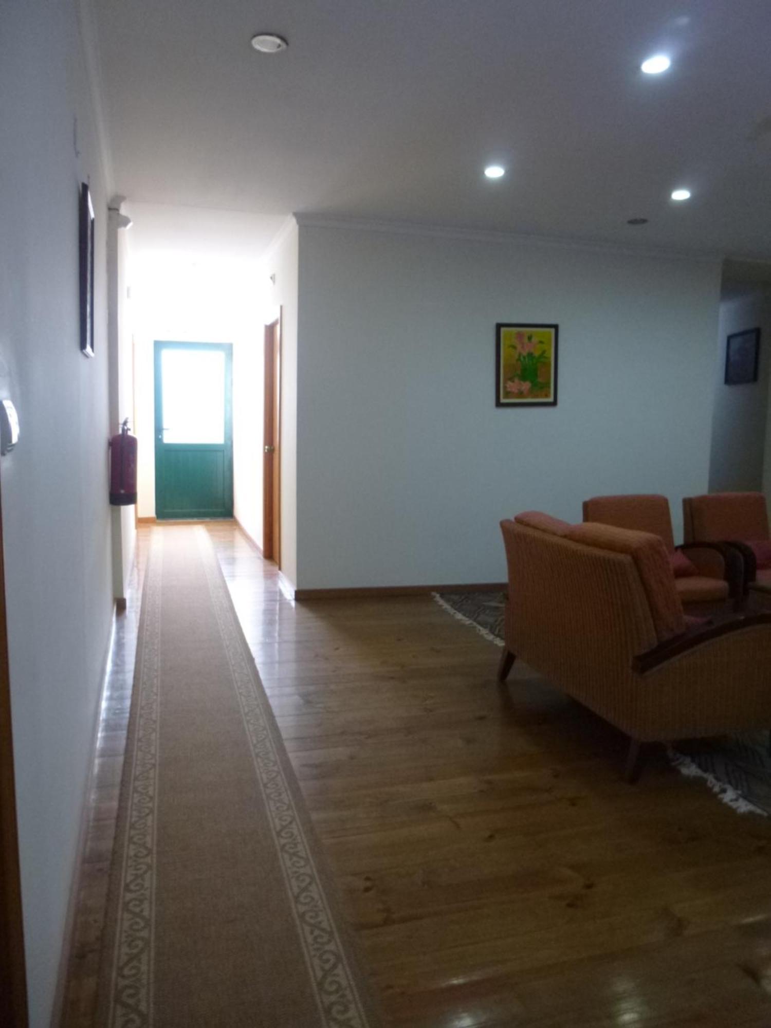 Residencialusobrasileira Hotel เลซาเดอปัลเมรา ภายนอก รูปภาพ