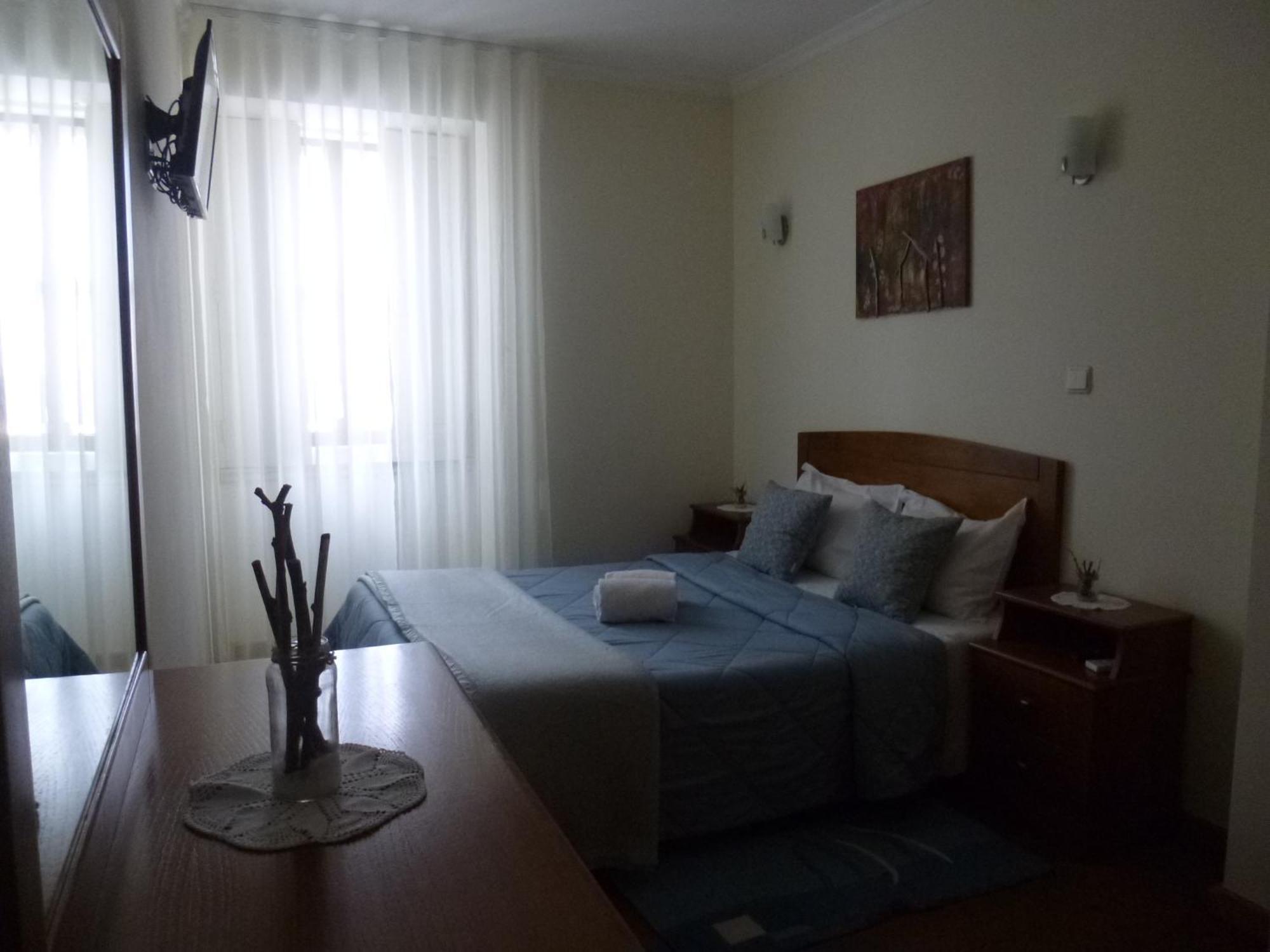 Residencialusobrasileira Hotel เลซาเดอปัลเมรา ภายนอก รูปภาพ