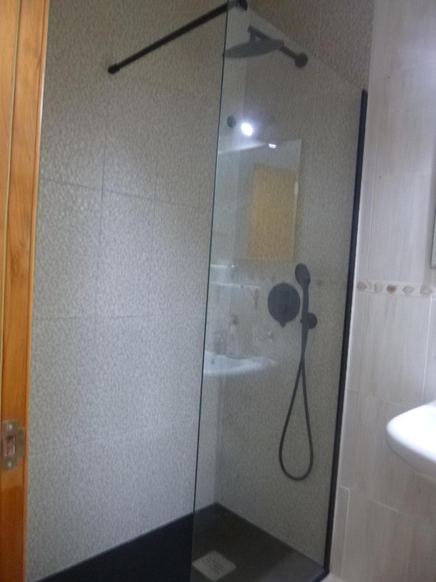 Residencialusobrasileira Hotel เลซาเดอปัลเมรา ภายนอก รูปภาพ